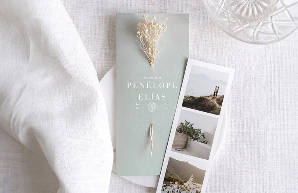 Tarjetas con flores secas