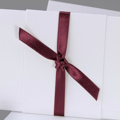 Lazo satén burdeos 90 cm